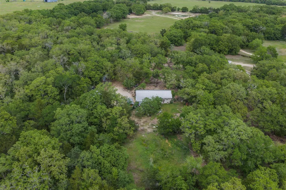 604 Hilton Road Bryan, TX 77807