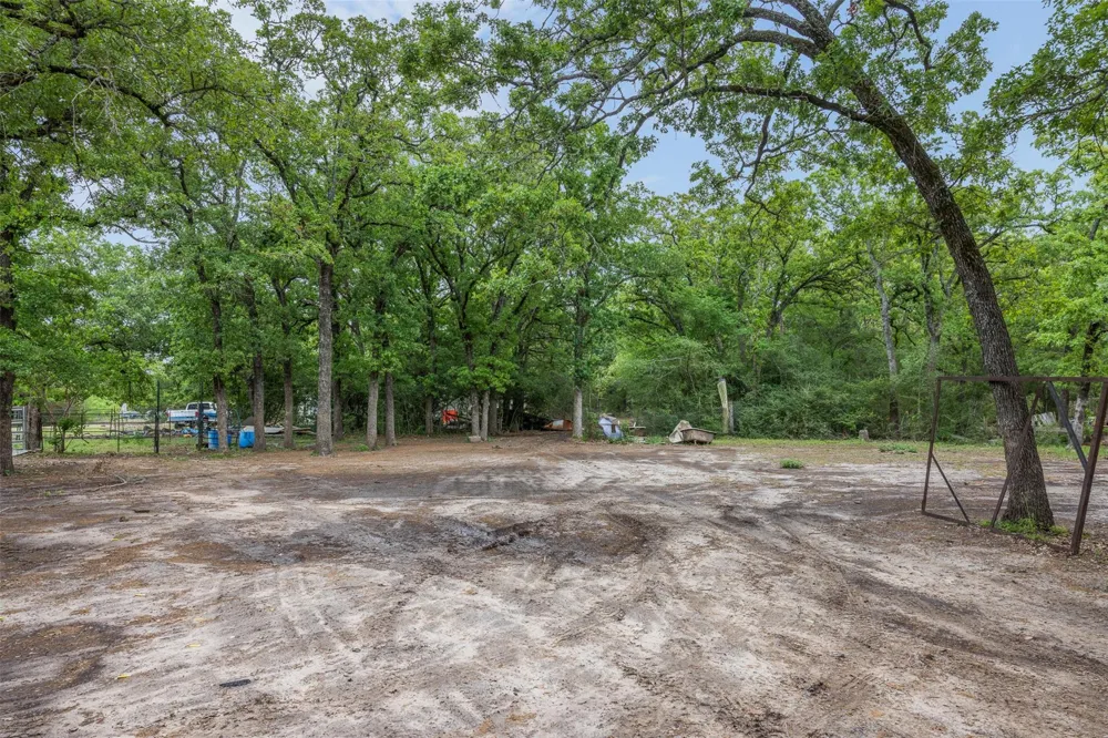 604 Hilton Road Bryan, TX 77807