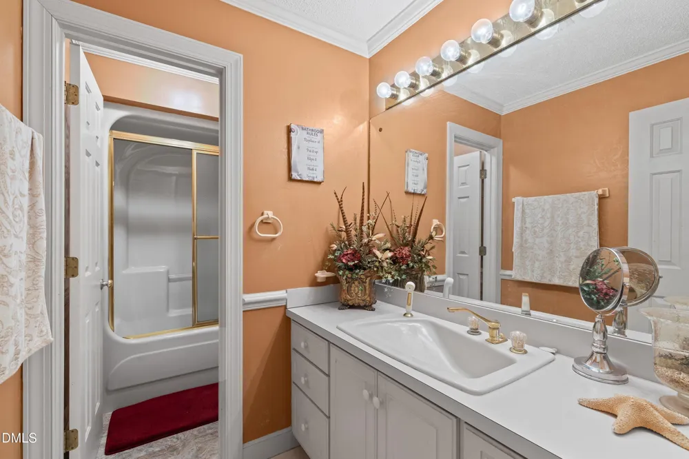 6314 Old Davis Road Sims, NC 27880