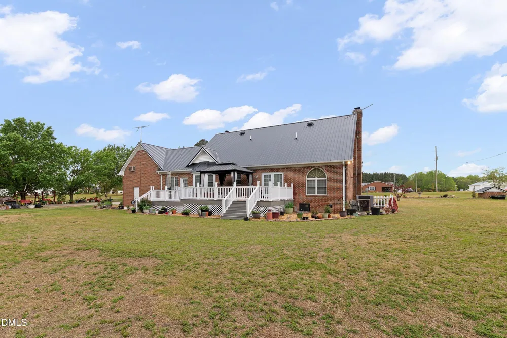6314 Old Davis Road Sims, NC 27880