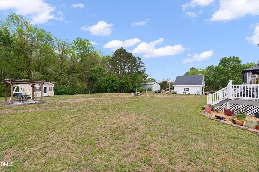 6314 Old Davis Road Sims, NC 27880