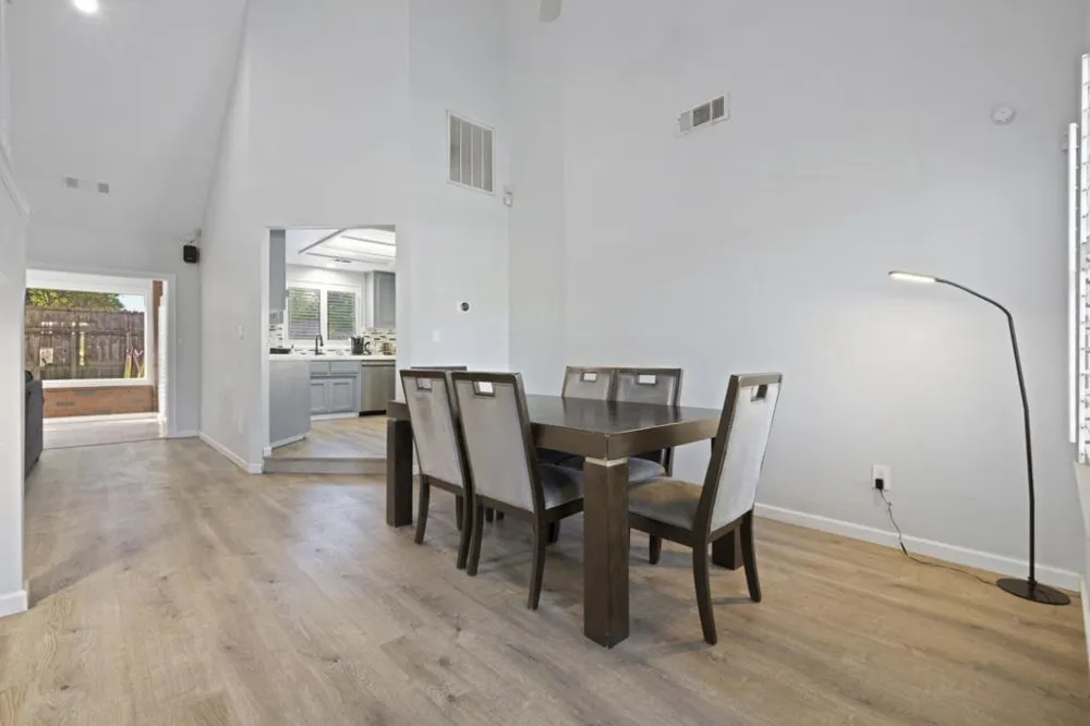 2604 Snyder Avenue Modesto, CA 95356