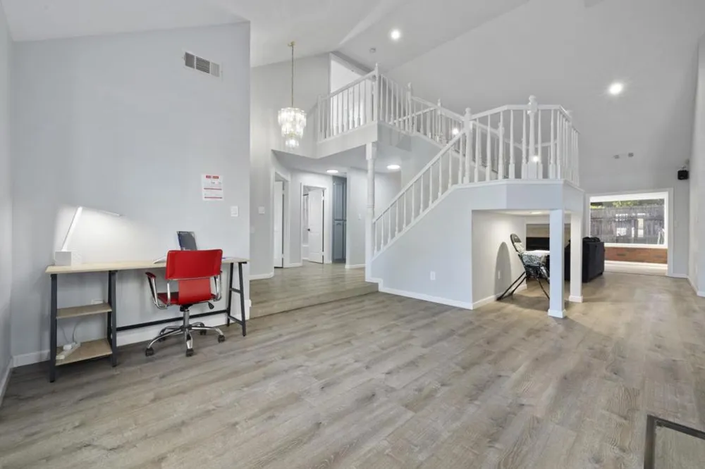 2604 Snyder Avenue Modesto, CA 95356