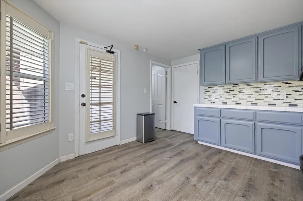 2604 Snyder Avenue Modesto, CA 95356