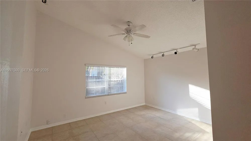 3247 NW 123rd Ave Sunrise, FL 33323