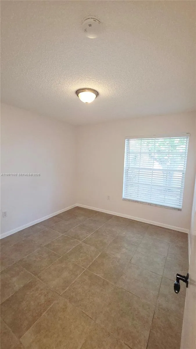 3247 NW 123rd Ave Sunrise, FL 33323