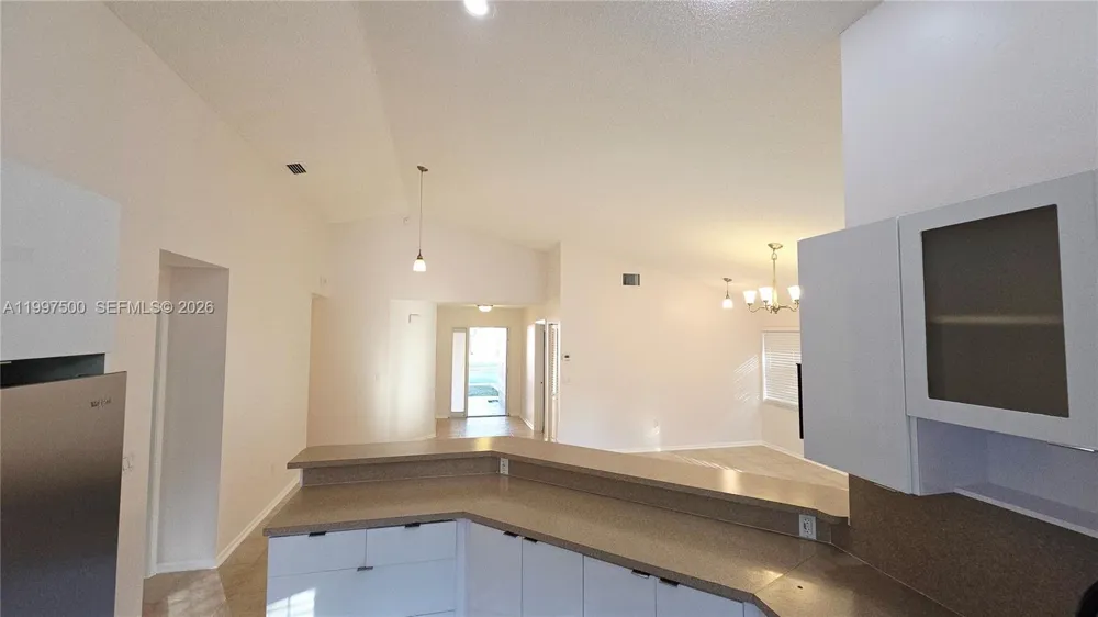 3247 NW 123rd Ave Sunrise, FL 33323