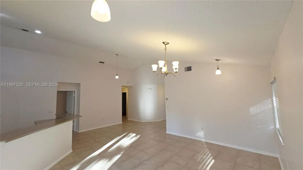 3247 NW 123rd Ave Sunrise, FL 33323