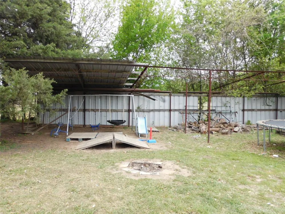 1032 Fm 936 Hubbard, TX 76648
