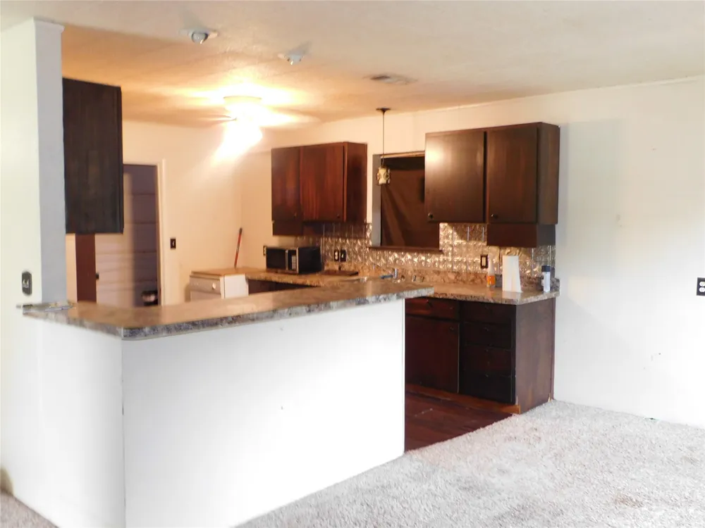 1032 Fm 936 Hubbard, TX 76648