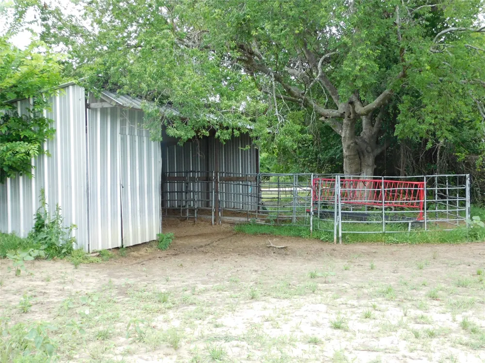 1032 Fm 936 Hubbard, TX 76648