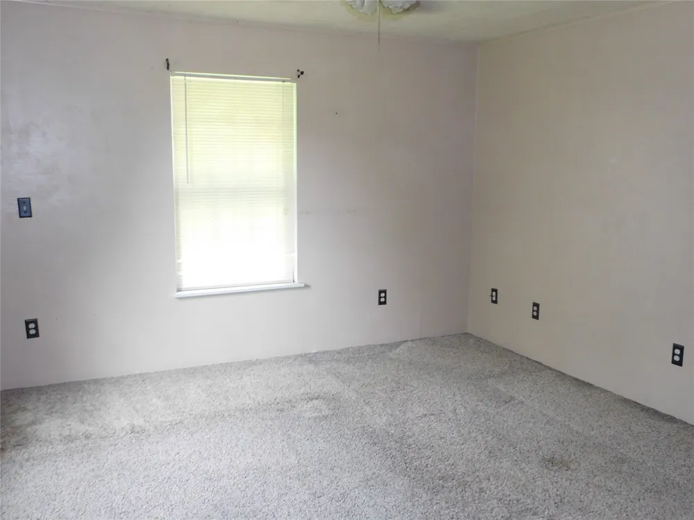 1032 Fm 936 Hubbard, TX 76648