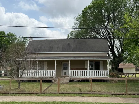 280 W 4th Street