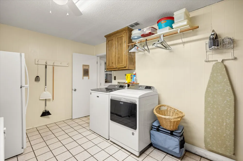 17305 US Highway 281 Hico, TX 76457
