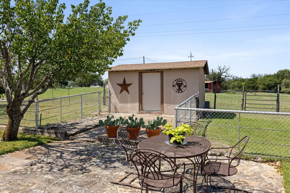 17305 US Highway 281 Hico, TX 76457