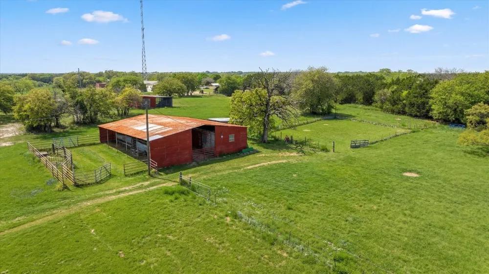 17305 US Highway 281 Hico, TX 76457