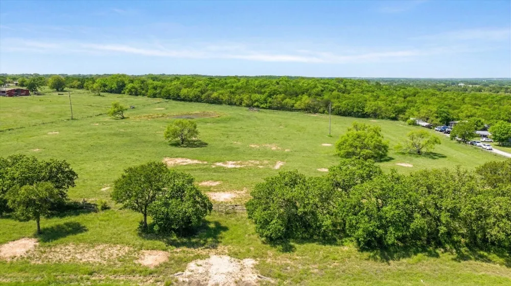 17305 US Highway 281 Hico, TX 76457