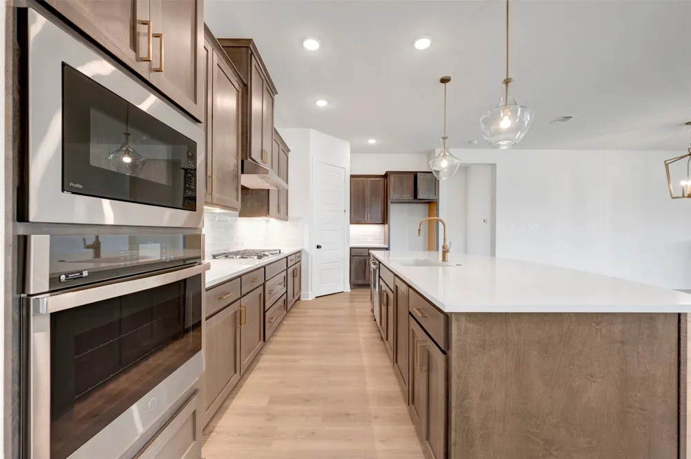 2097 Pine Grove Lane Arlington, TX 76005