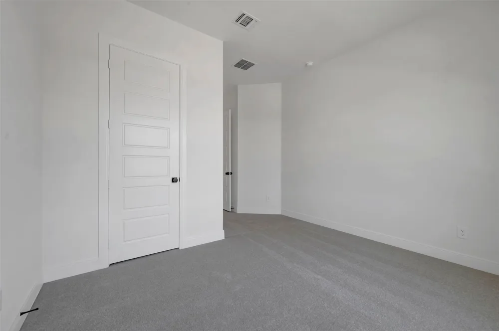 2097 Pine Grove Lane Arlington, TX 76005