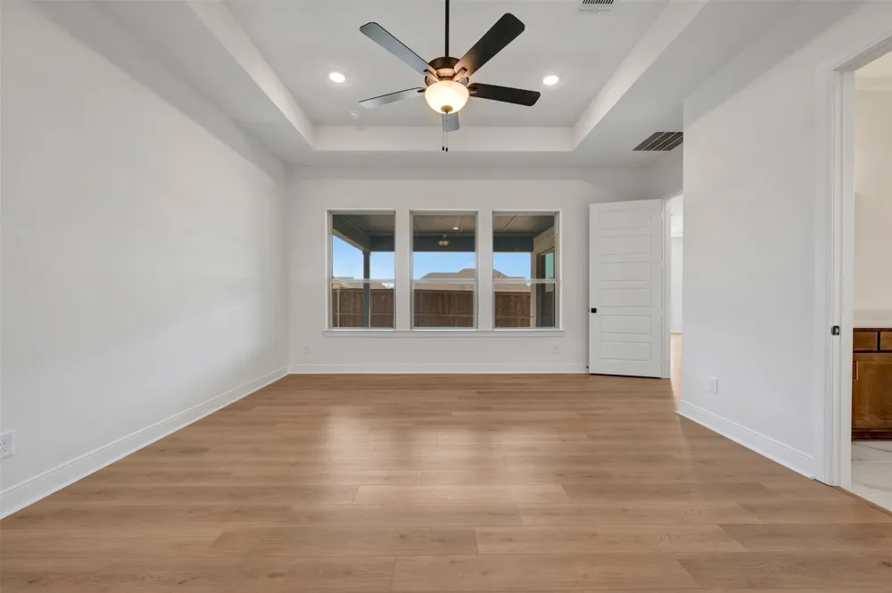 2097 Pine Grove Lane Arlington, TX 76005
