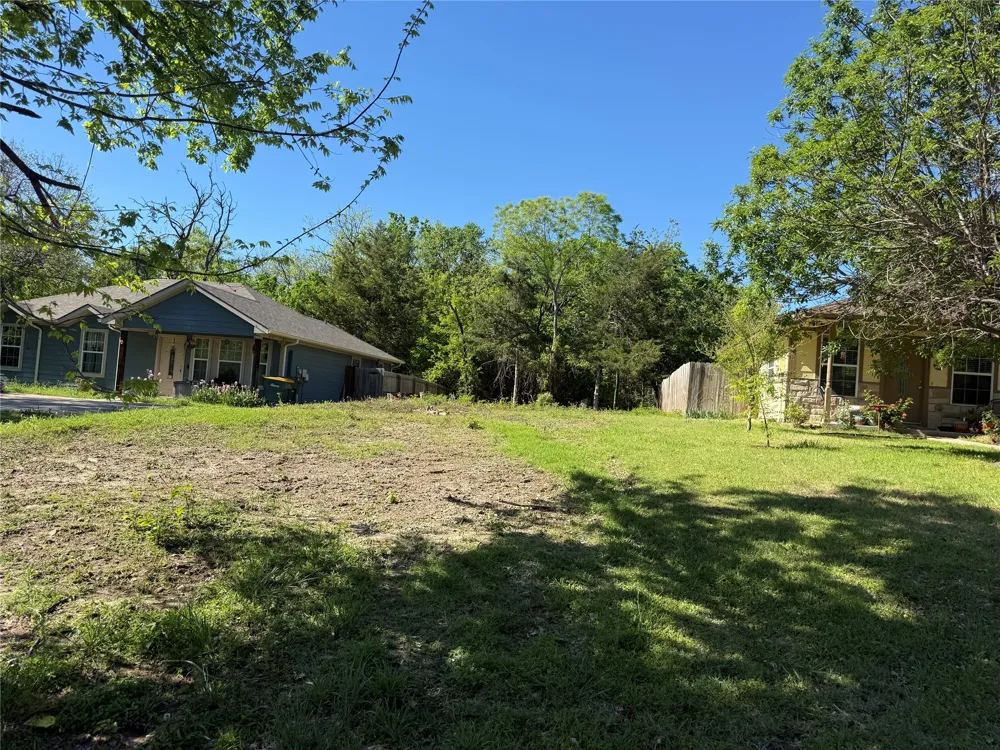 E Richards Street Sherman, TX 75090