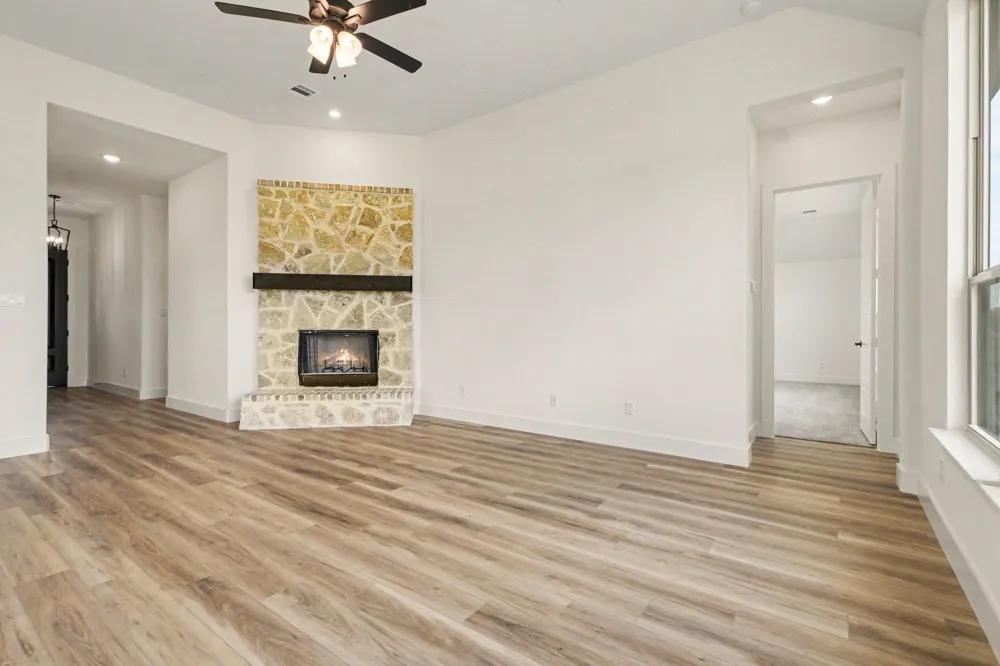 7421 Stonehenge Sanger, TX 76266