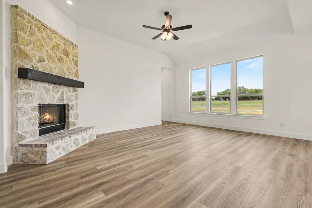 7421 Stonehenge Sanger, TX 76266