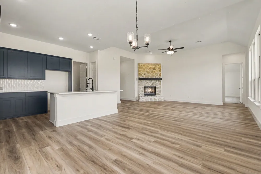 7421 Stonehenge Sanger, TX 76266