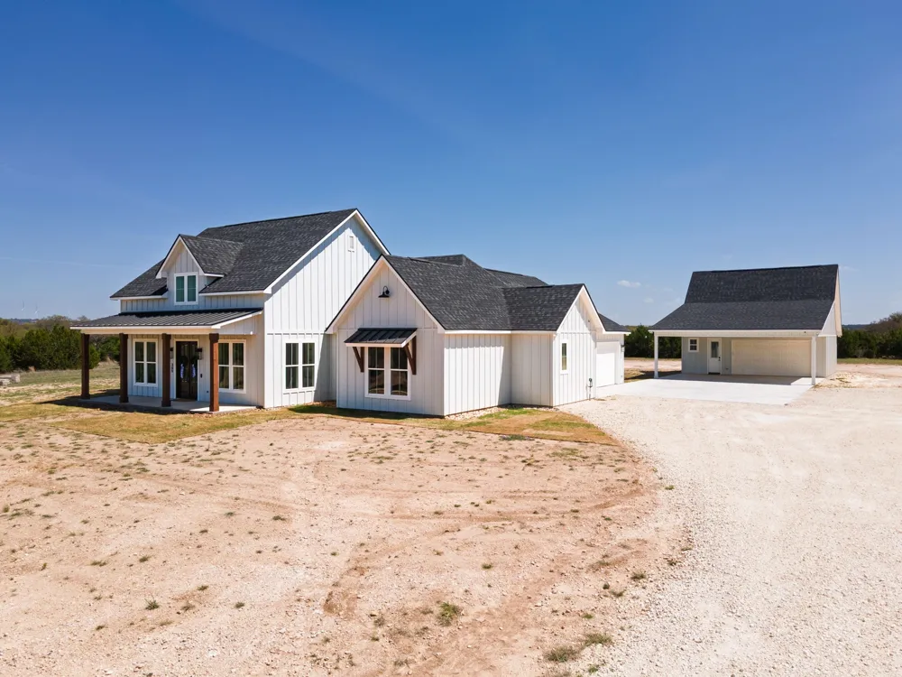 305 Willow Oak Goldthwaite, TX 76844