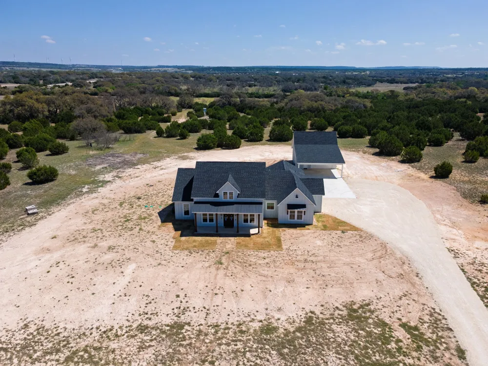 305 Willow Oak Goldthwaite, TX 76844