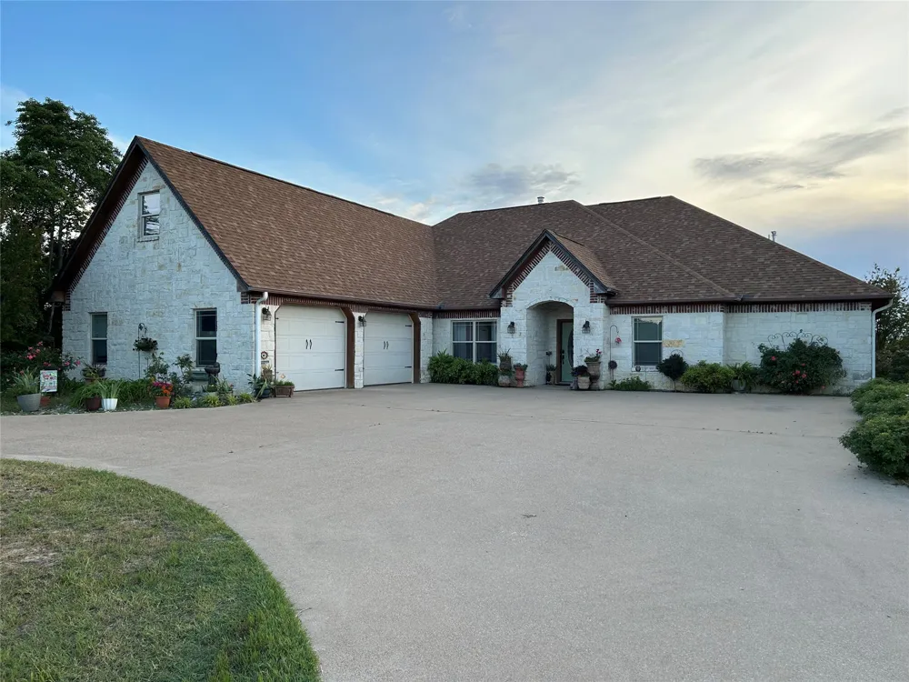 214 Vz County Road 4411 Ben Wheeler, TX 75754