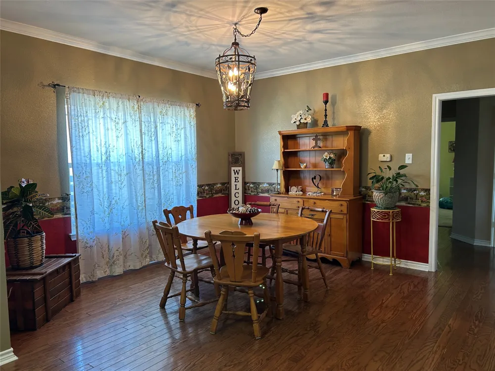 214 Vz County Road 4411 Ben Wheeler, TX 75754