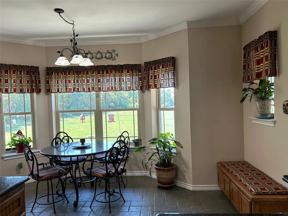 214 Vz County Road 4411 Ben Wheeler, TX 75754