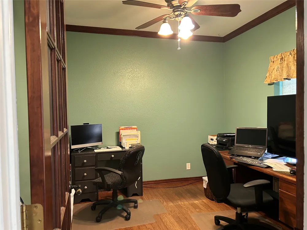 214 Vz County Road 4411 Ben Wheeler, TX 75754