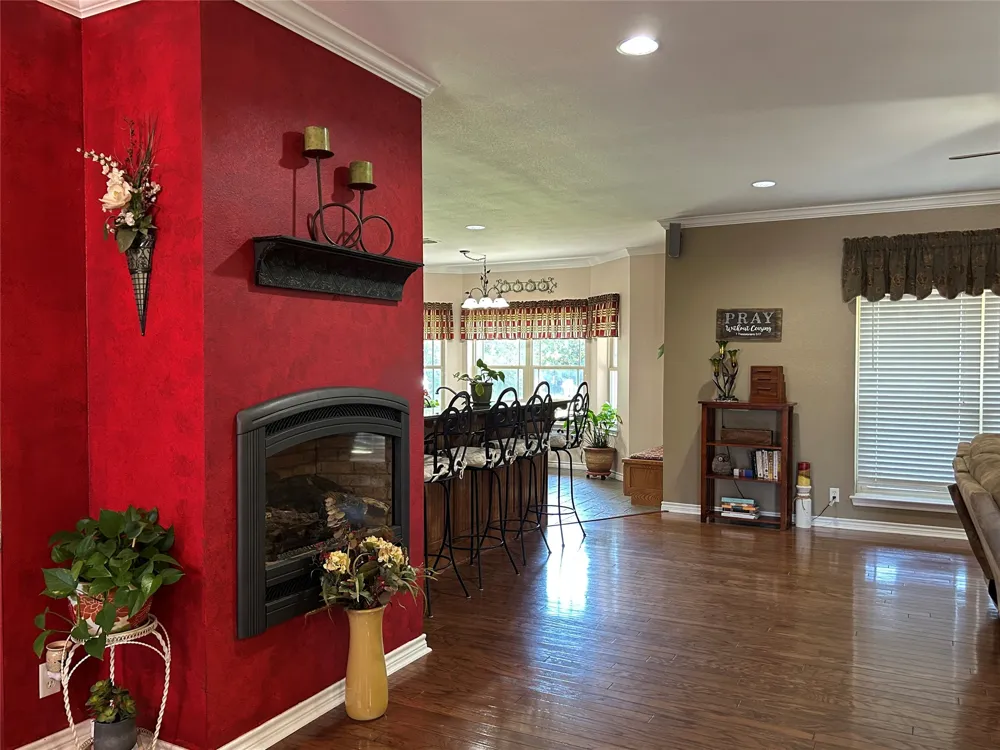 214 Vz County Road 4411 Ben Wheeler, TX 75754