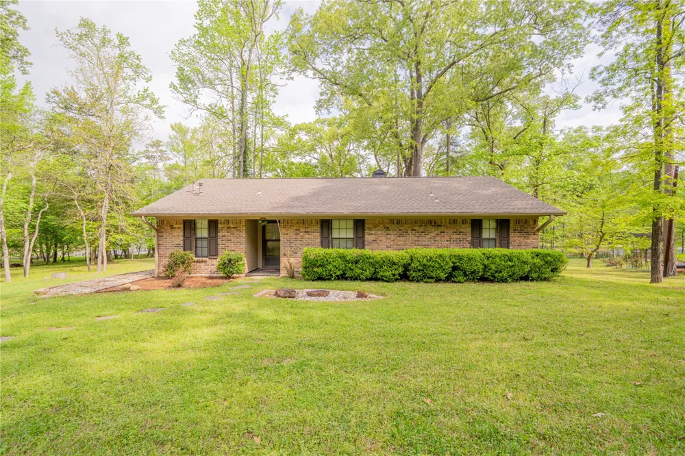 2987 CR 1596 Avinger, TX 75630