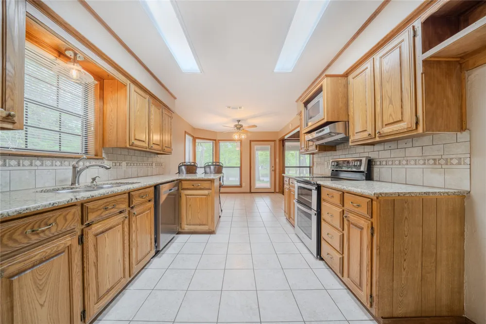 2987 CR 1596 Avinger, TX 75630
