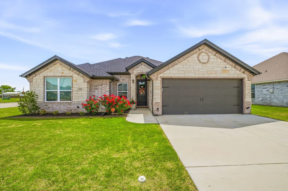 601 Violet Drive Tolar, TX 76476
