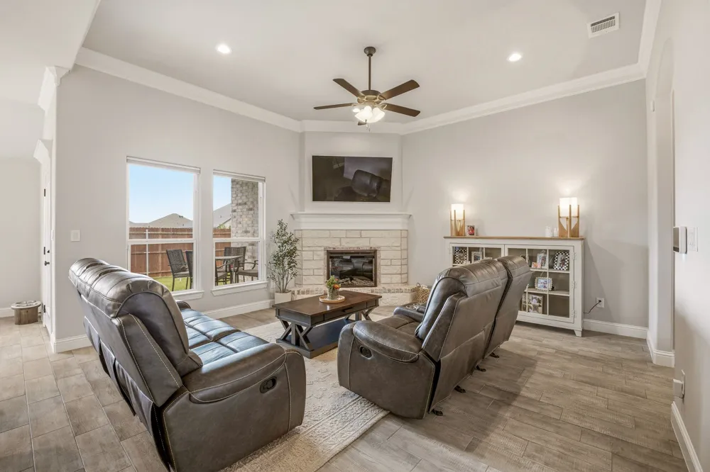 601 Violet Drive Tolar, TX 76476