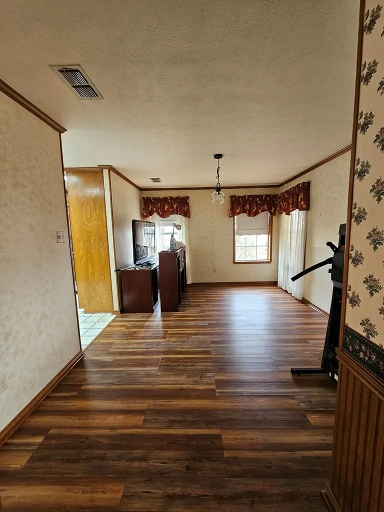 1710 An County Road 463 Montalba, TX 75853