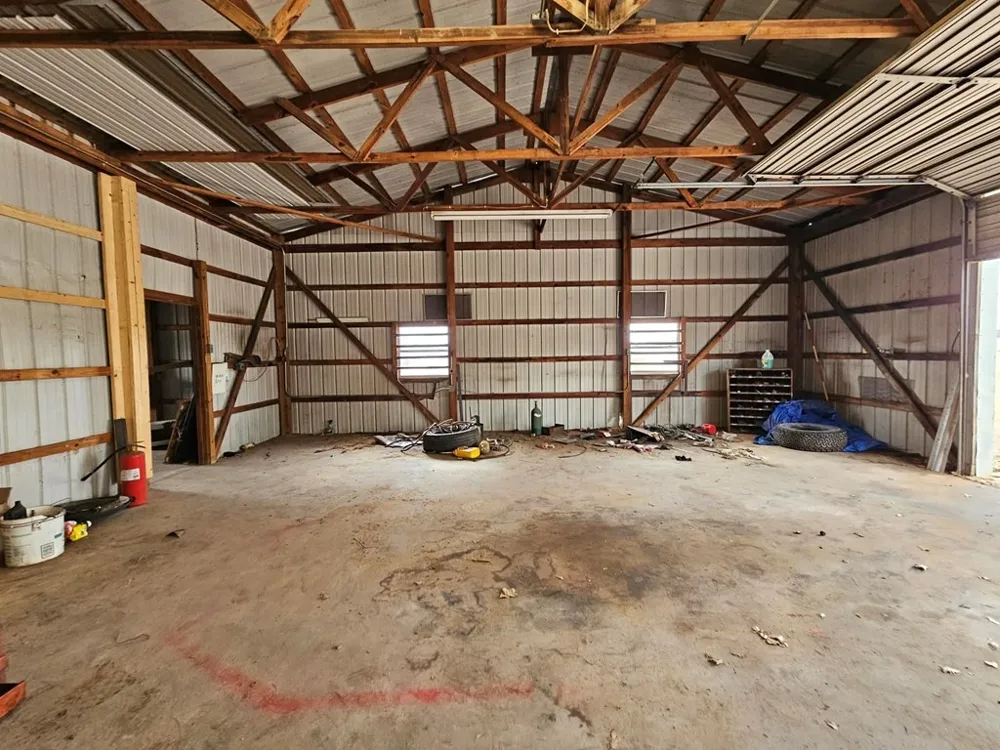 1710 An County Road 463 Montalba, TX 75853