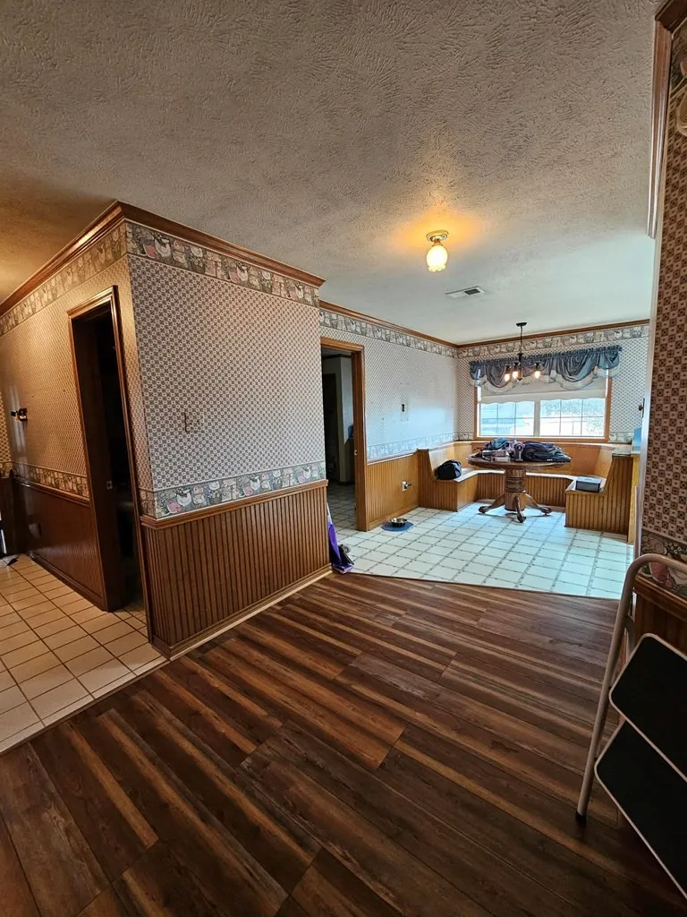 1710 An County Road 463 Montalba, TX 75853