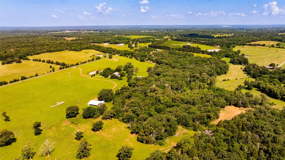 1710 An County Road 463 Montalba, TX 75853
