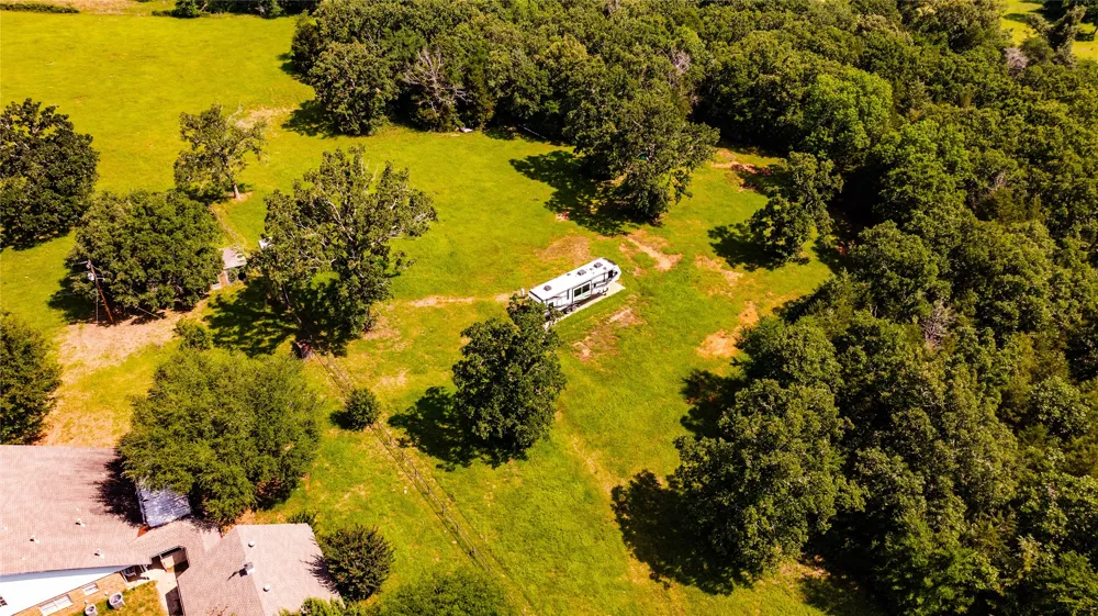 1710 An County Road 463 Montalba, TX 75853