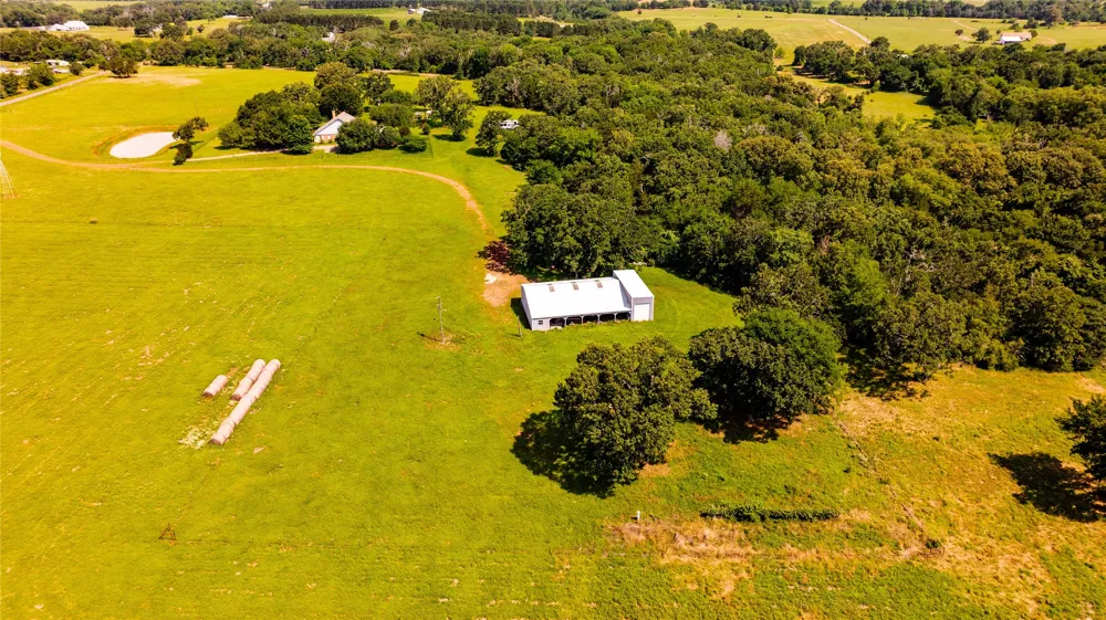 1710 An County Road 463 Montalba, TX 75853