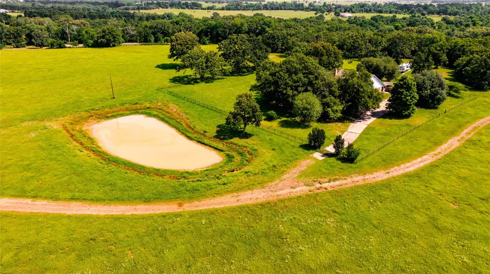 1710 An County Road 463 Montalba, TX 75853