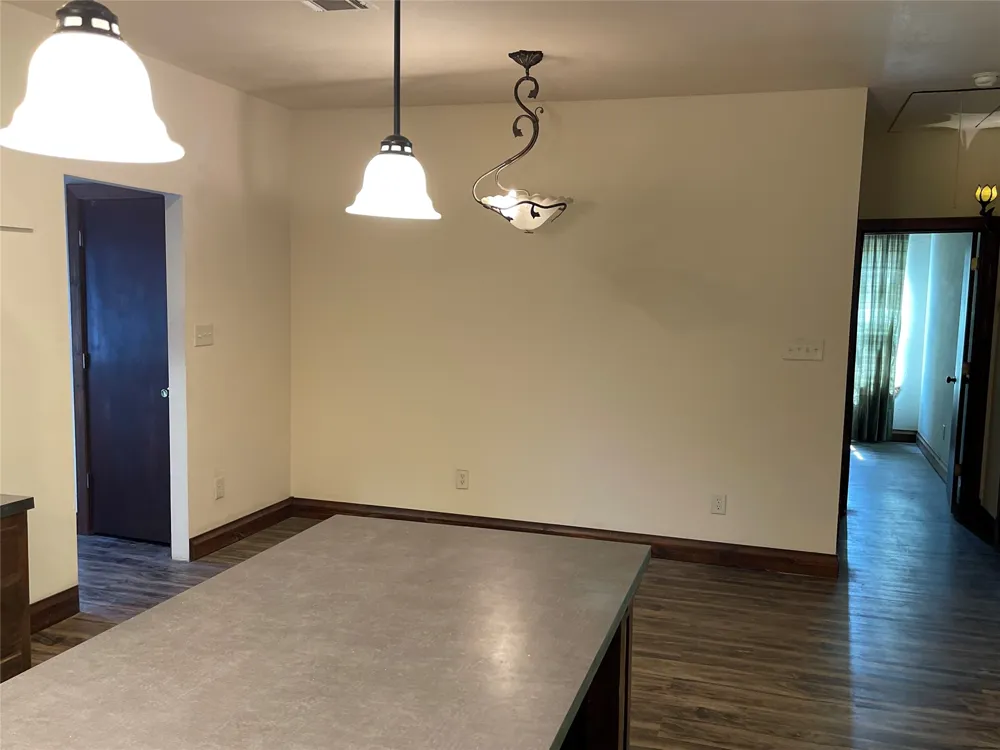 2110 County Road 1220 Savoy, TX 75479