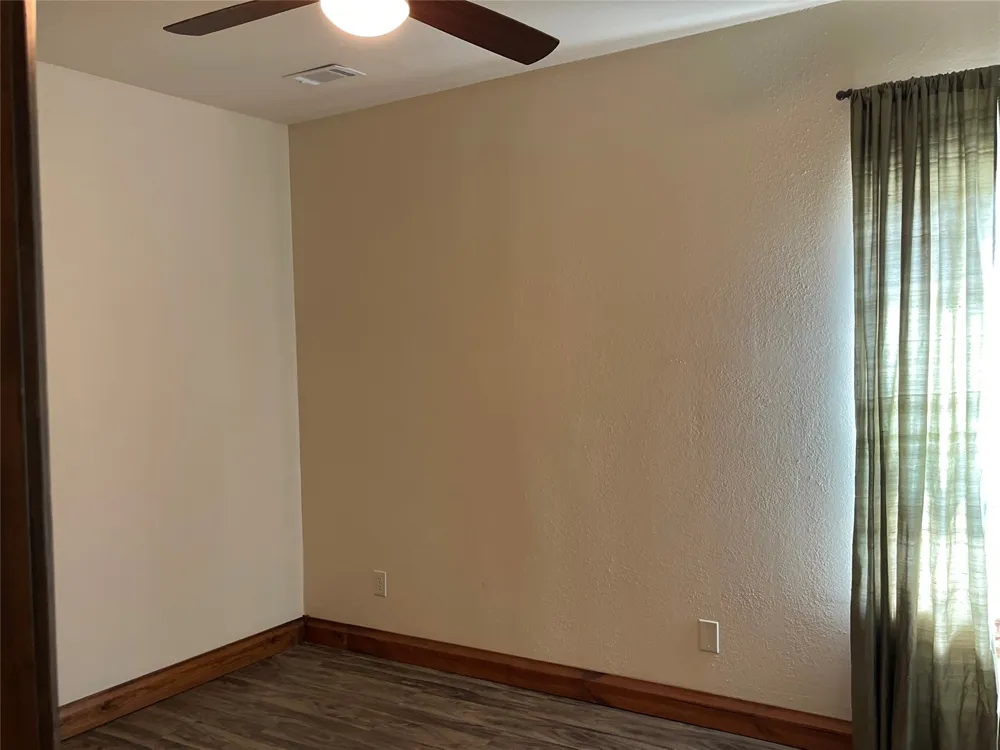 2110 County Road 1220 Savoy, TX 75479