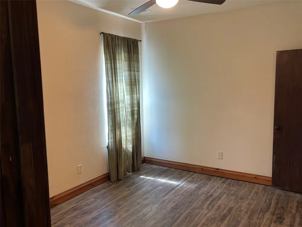 2110 County Road 1220 Savoy, TX 75479
