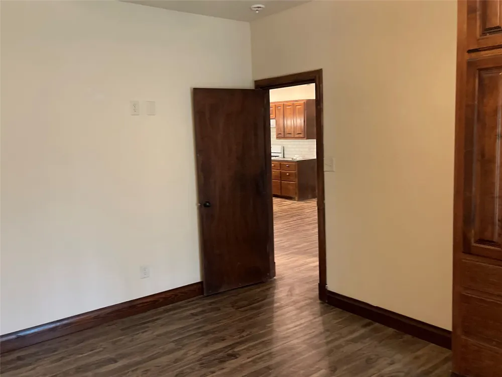 2110 County Road 1220 Savoy, TX 75479